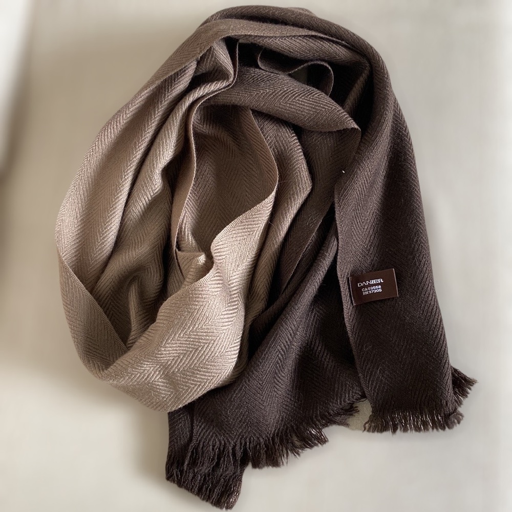 100% wool scarf / wrap